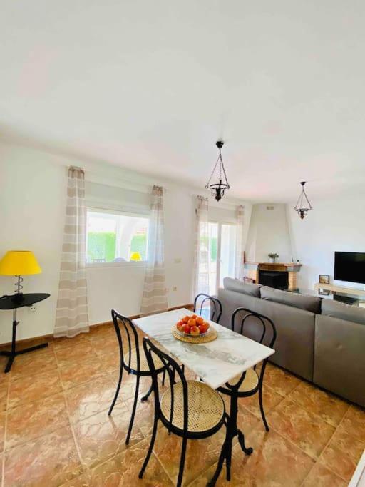 Villa Caramonte, En Costa Dorada Les Tres Cales Extérieur photo