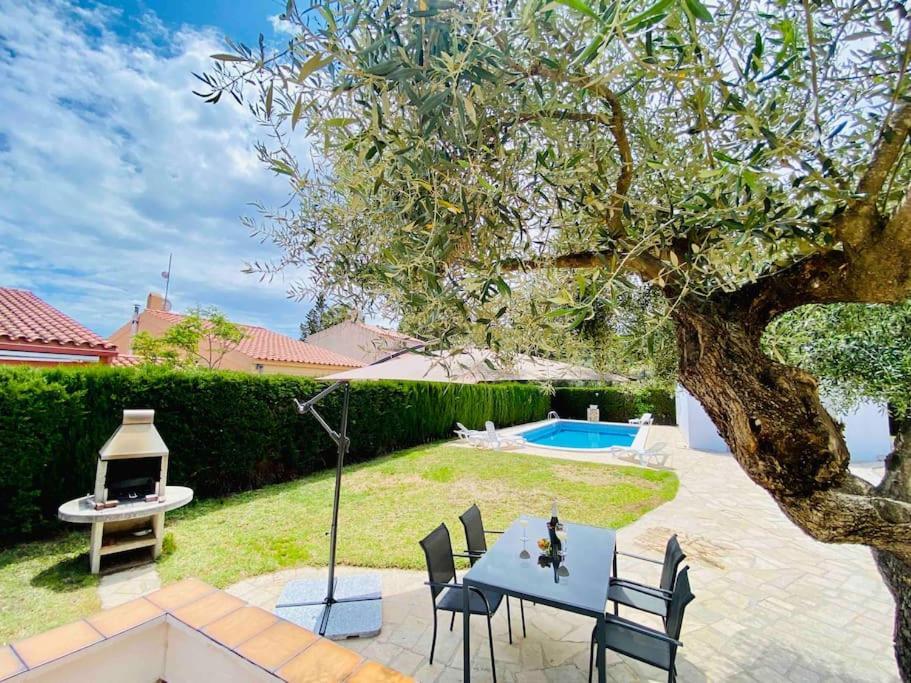 Villa Caramonte, En Costa Dorada Les Tres Cales Extérieur photo